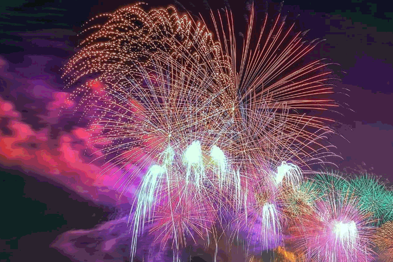 Профессиональная пиротехника ОПТОМ Горнозаводск  | gornozavodsk.salutsklad.ru